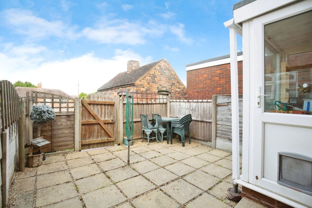 Property photo 2 of 8 2Cb3B068-Mw-8119