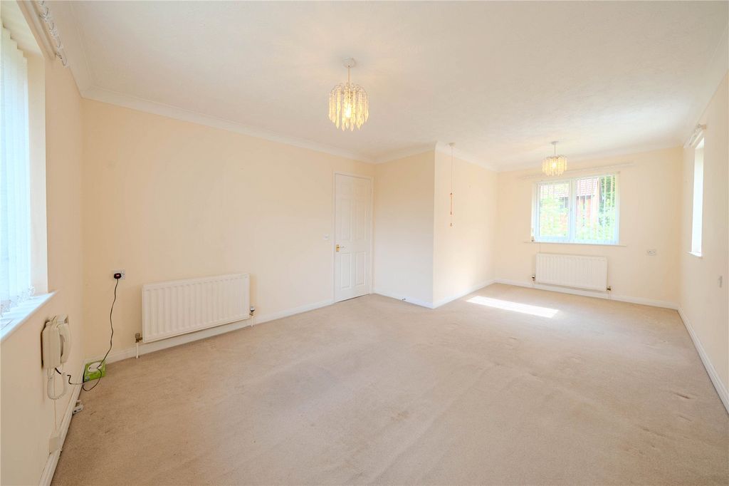 Property photo 3 of 8 Picture No. 08