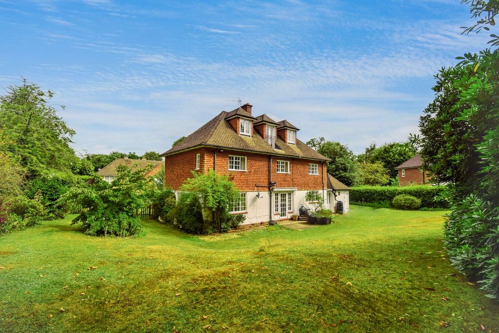 Property photo 2 of 13