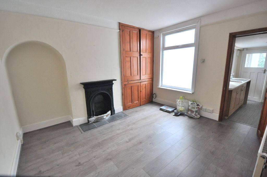 Property photo 2 of 9 Dining Room