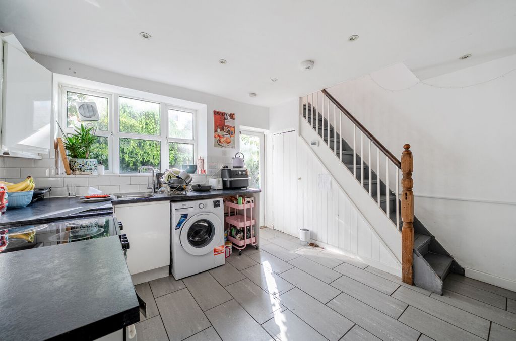 Property photo 3 of 13 1442101-23-69E267...