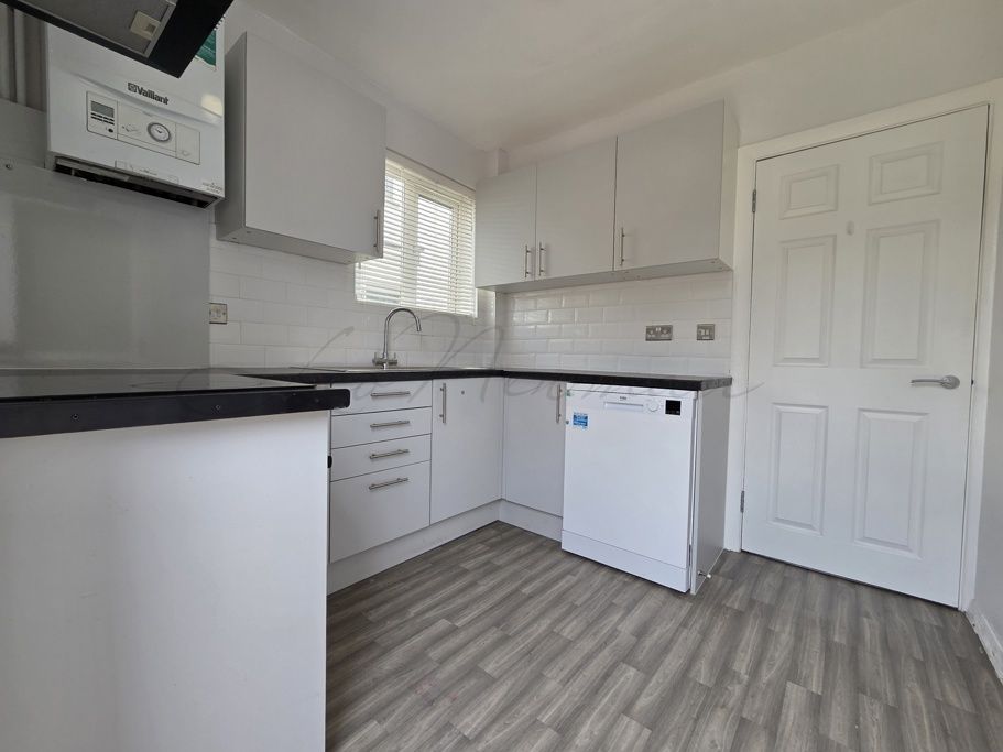 Property photo 3 of 17 Jpg