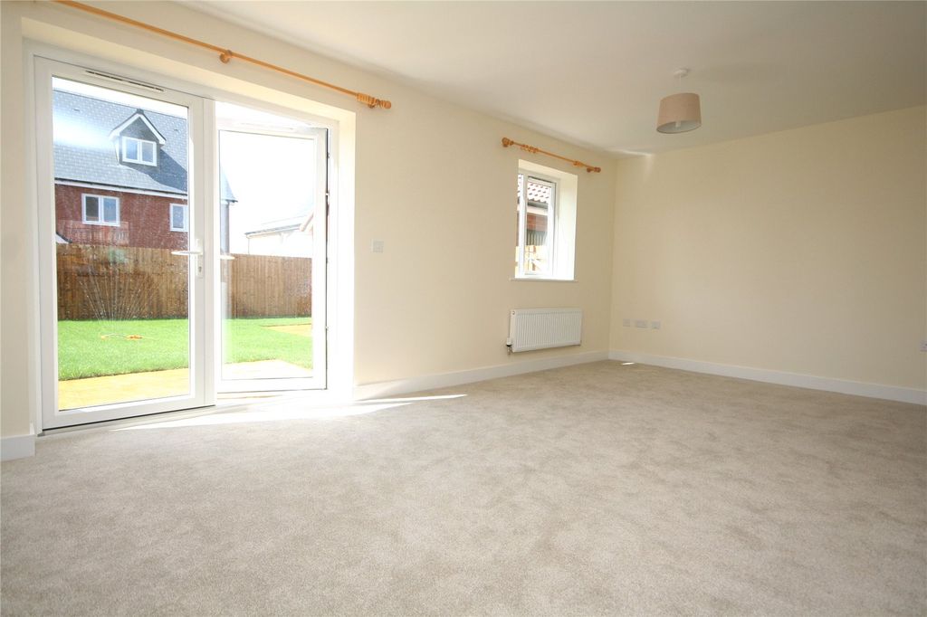 Property photo 3 of 11 Picture No. 08