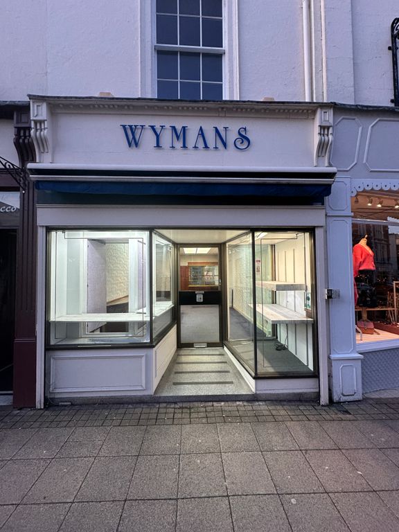 Property photo 3 of 11