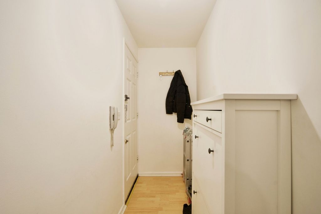Property photo 2 of 22 Pbox-Img.Jpg