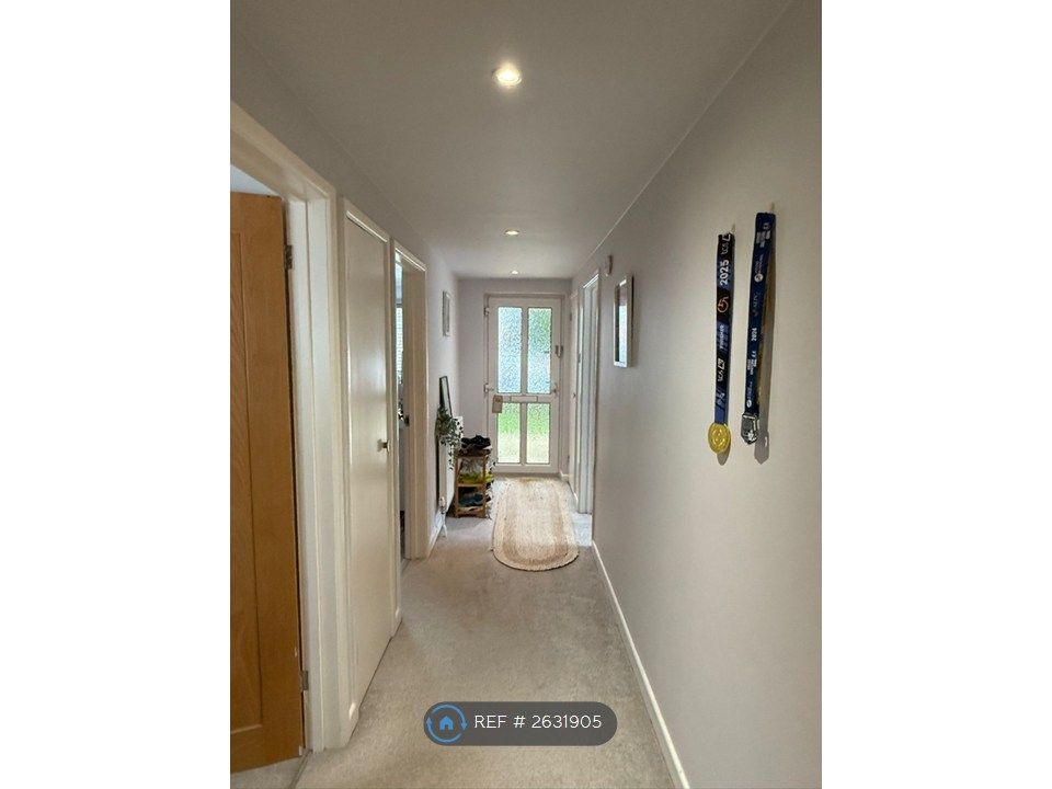Property photo 3 of 12 Hallway