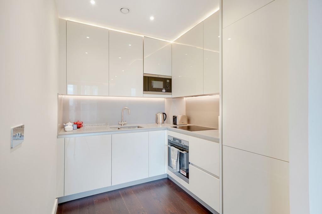 Property photo 3 of 10 Kitchen - Haines Hou