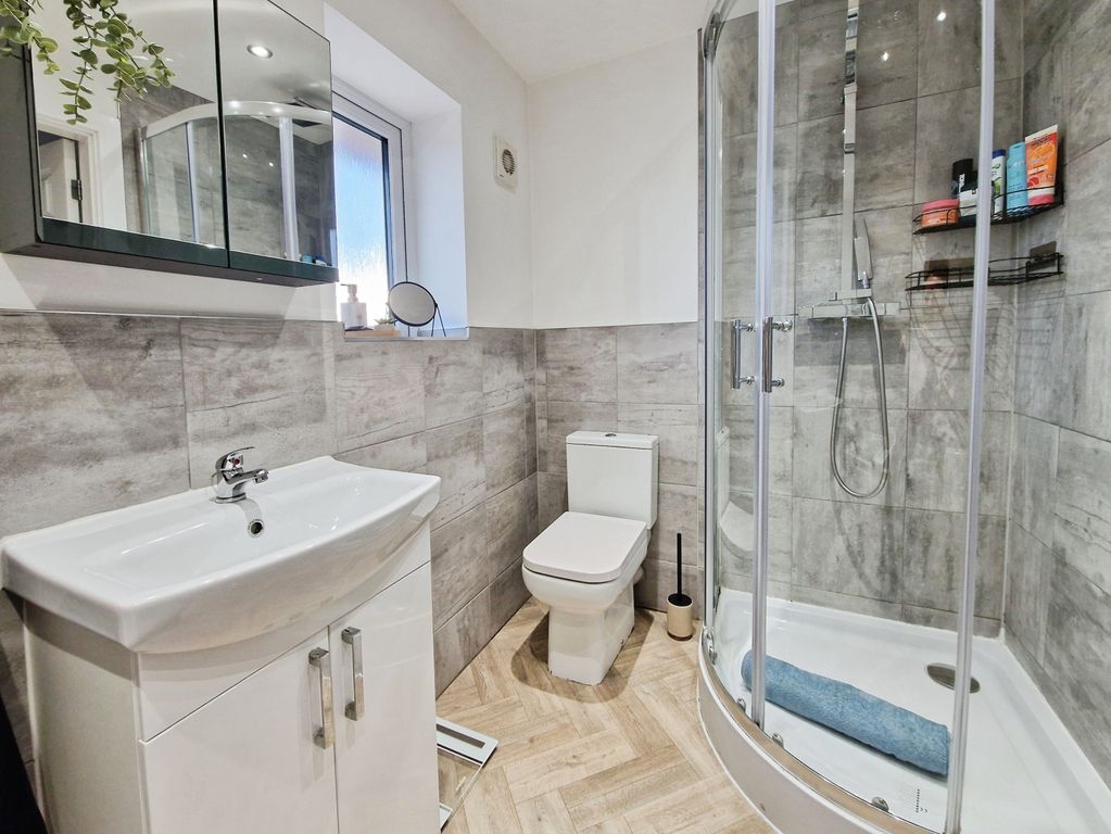 Property photo 3 of 19 2E14B2d5-1000081678