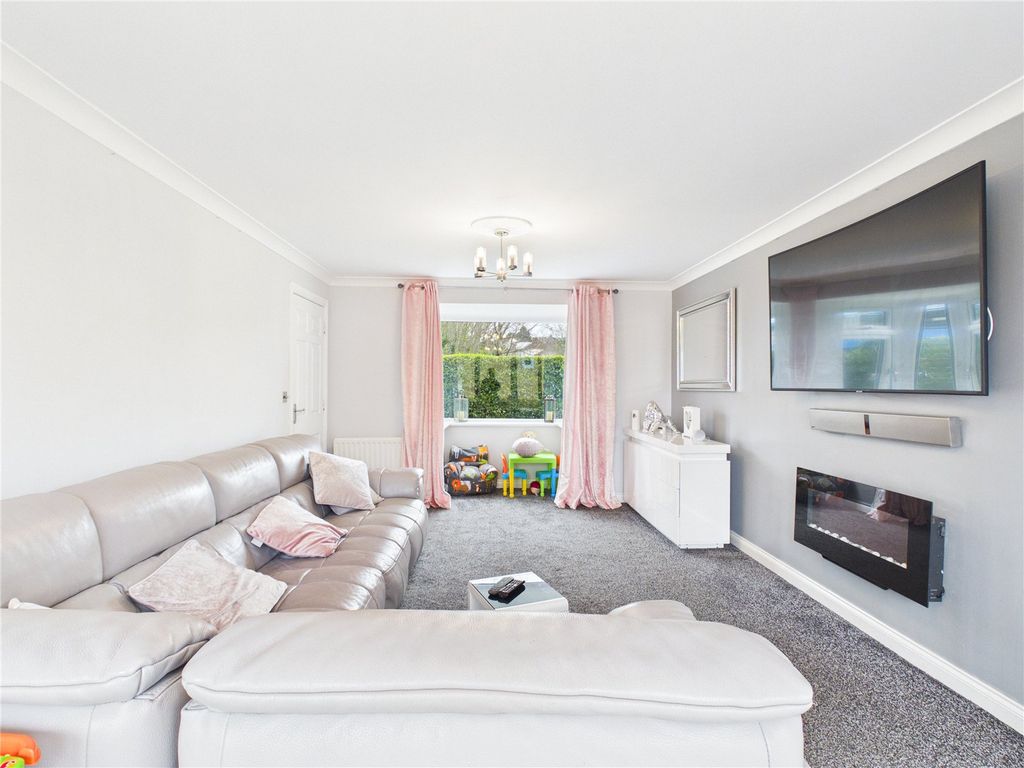 Property photo 3 of 29 Picture No. 33