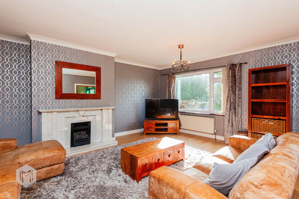 Property photo 3 of 30 Picture No. 09