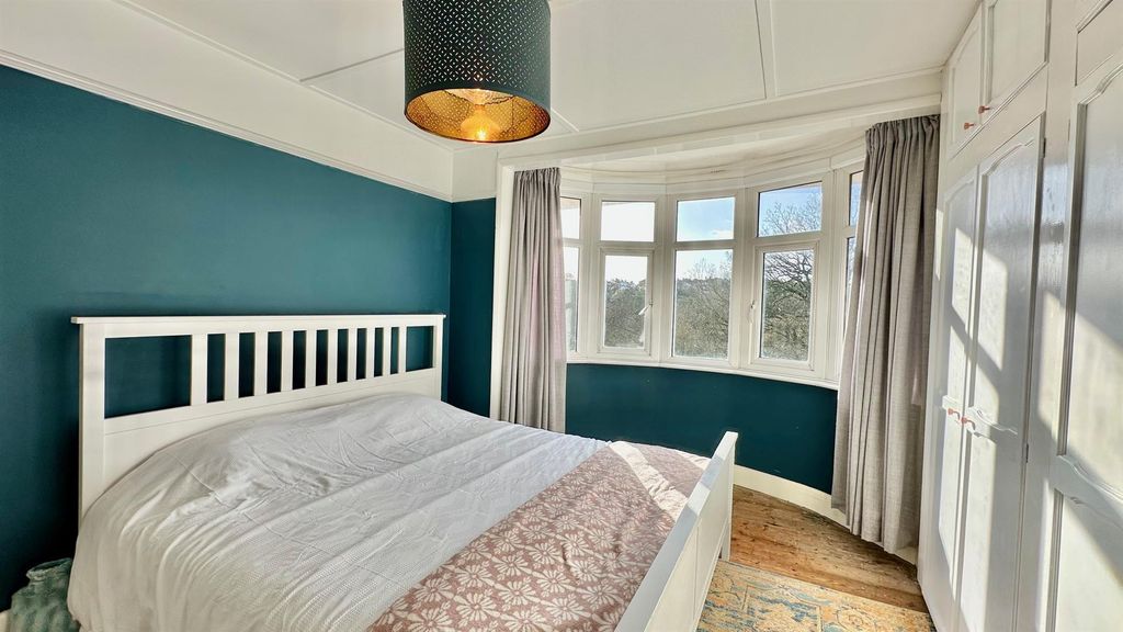 Property photo 3 of 30