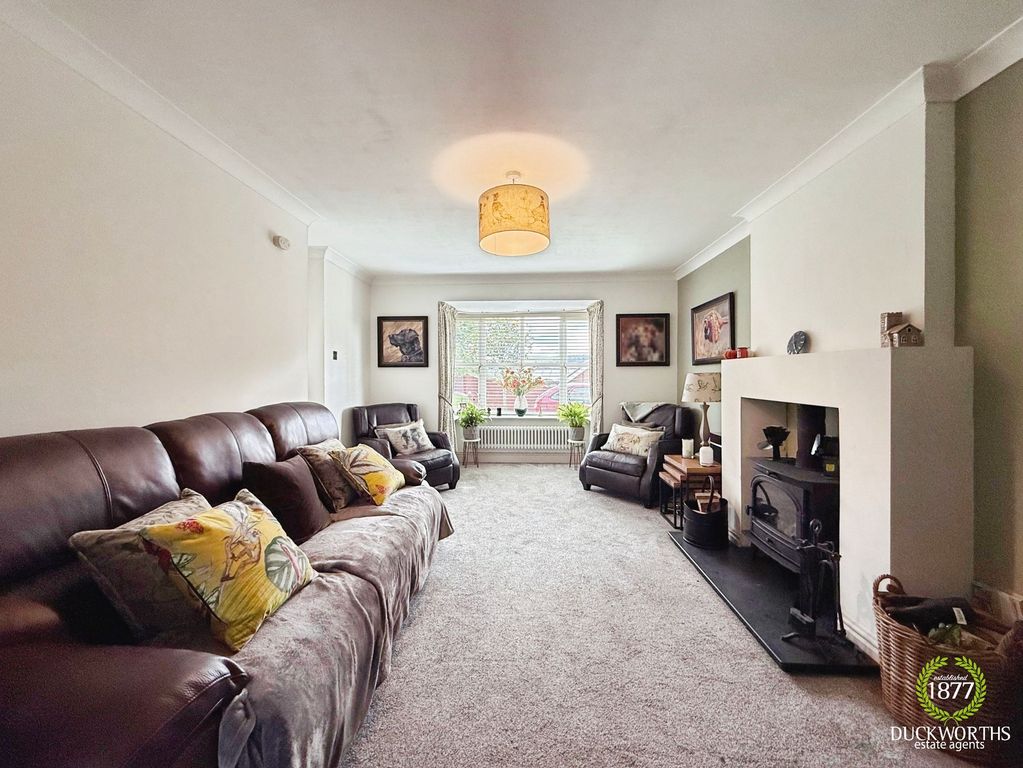 Property photo 2 of 36
