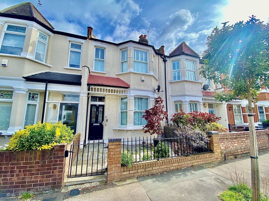 Property photo 1 of 20