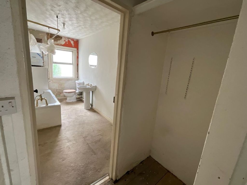 Property photo 3 of 5 Image 3