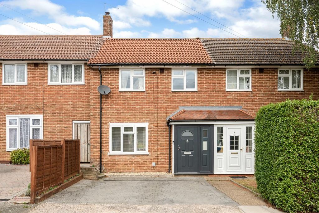 Property photo 1 of 14 Merton Gardens