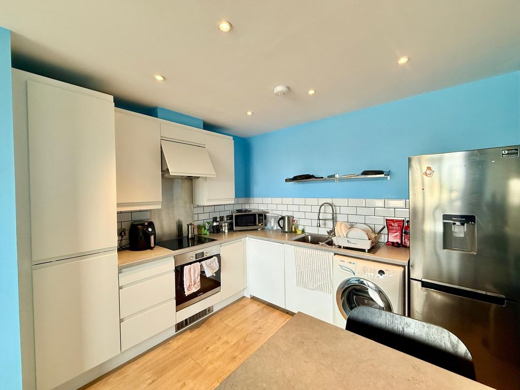 Property photo 3 of 14 Gallery