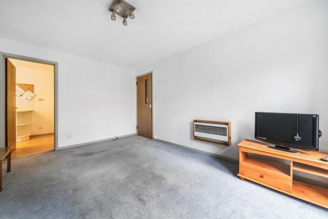 Property photo 3 of 11 Reception Room