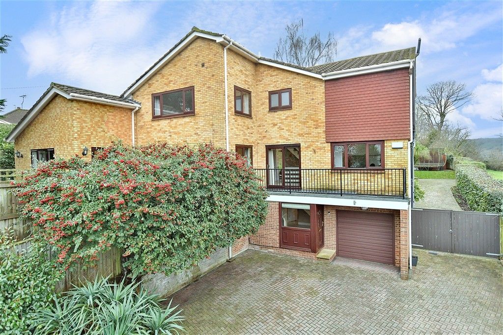 Property photo 1 of 30 External