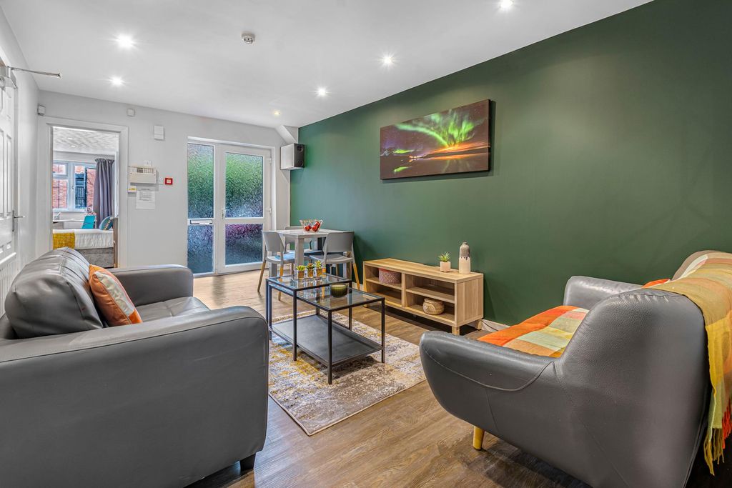 Property photo 2 of 10 Property Photo