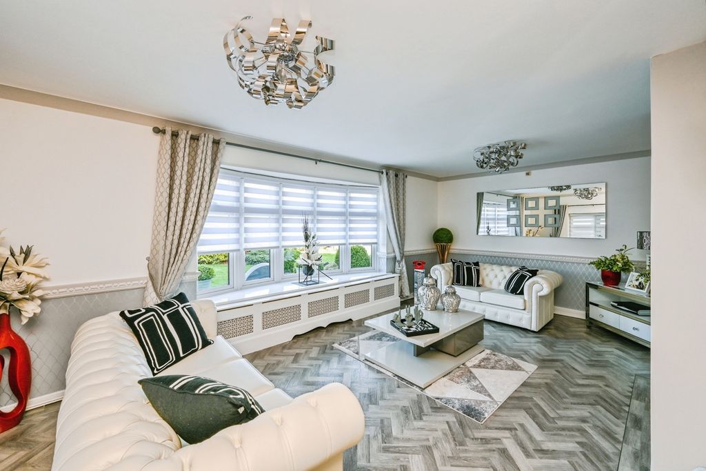 Property photo 3 of 21 Pbox-Img.Jpg