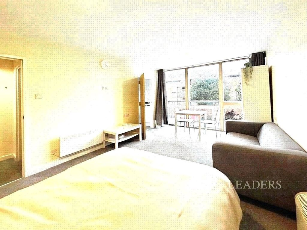 Property photo 3 of 6 Picture No. 04