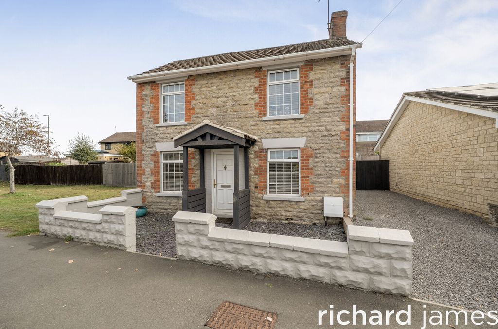 Property photo 1 of 11 8838d02A56224c2888d045Fbf806Be8B