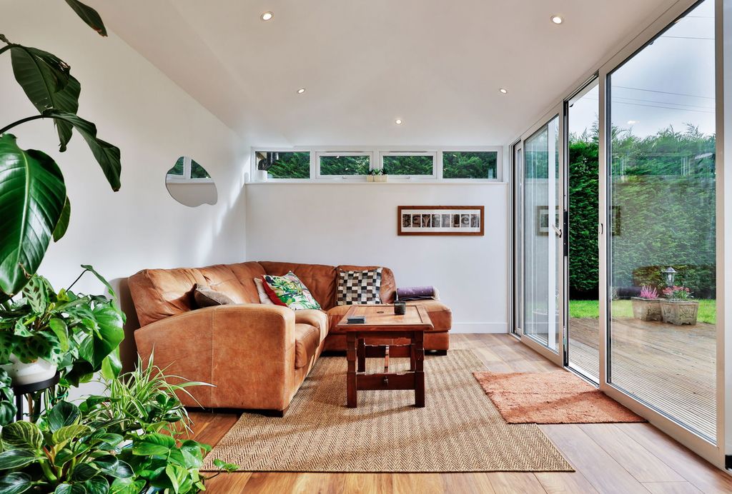 Property photo 3 of 33