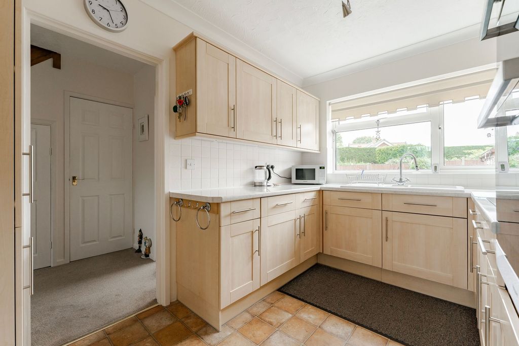 Property photo 3 of 13