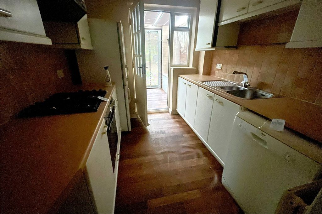 Property photo 3 of 14 Picture No. 14