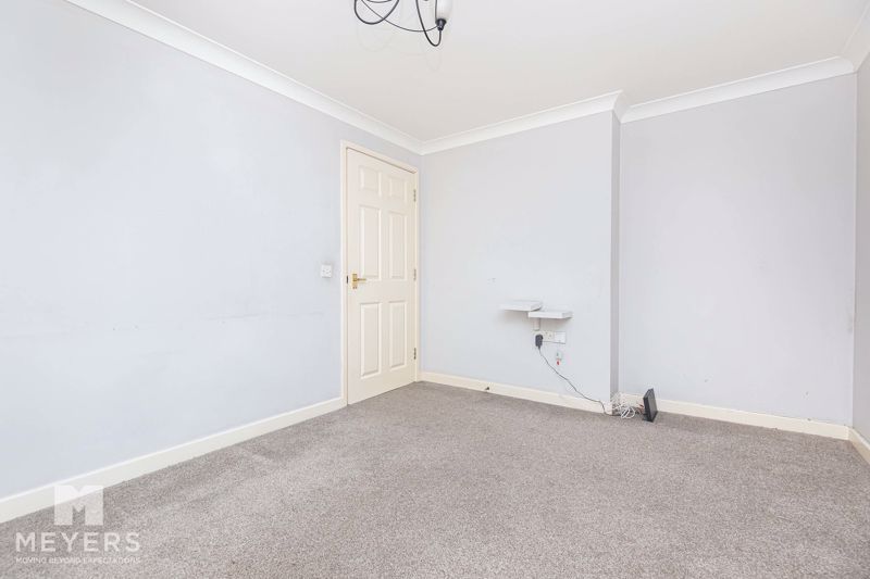 Property photo 3 of 9 Photo 2