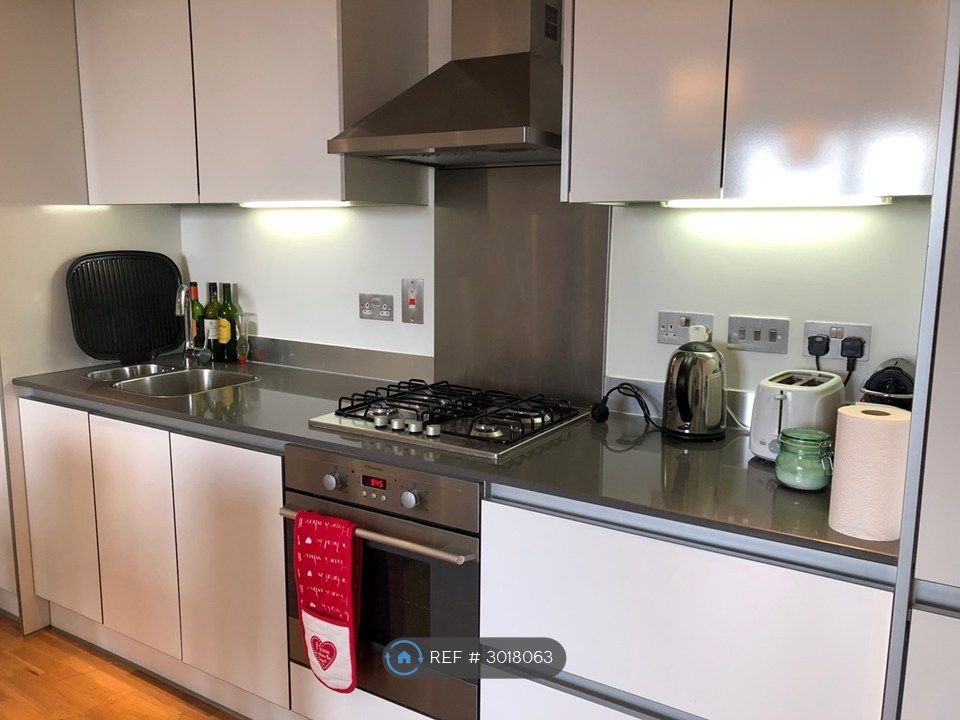 Property photo 3 of 12 Kitchen With Integrated Appliances