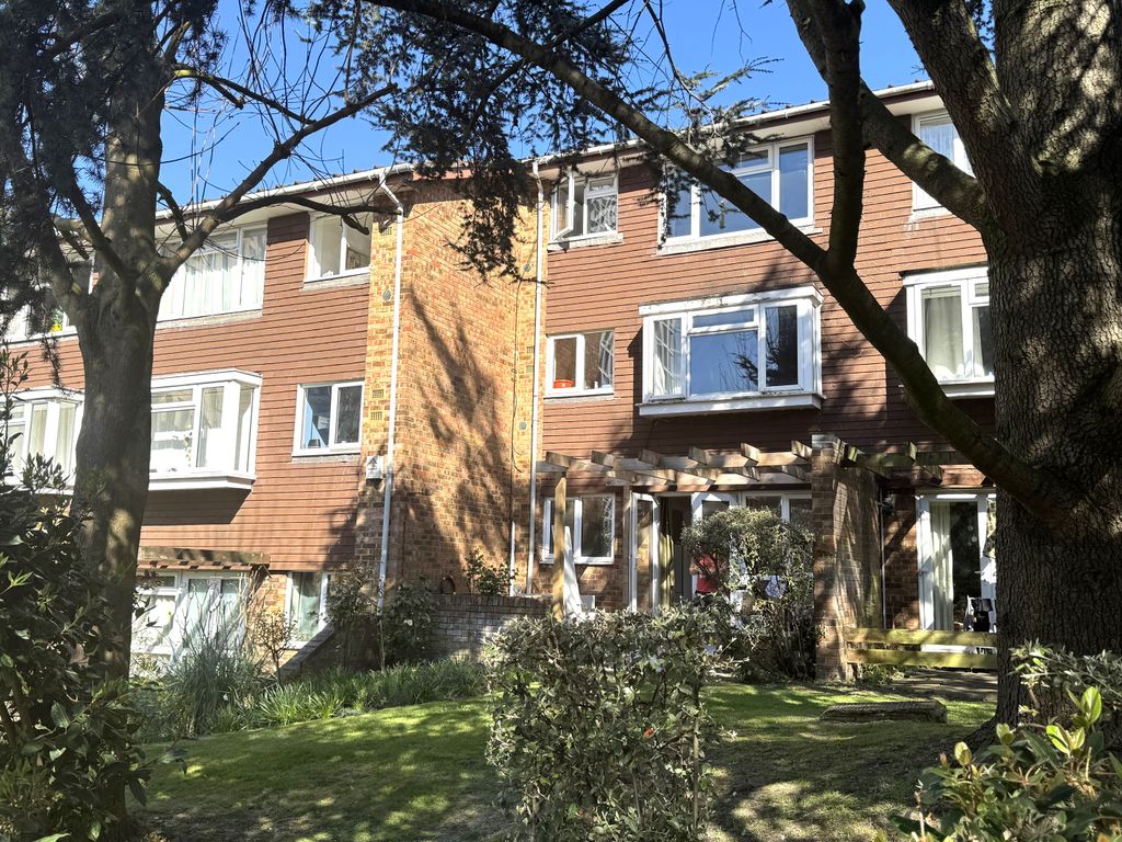 Property photo 2 of 11 Img_2475