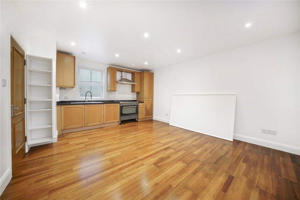 Property photo 2 of 16 Picture No. 02