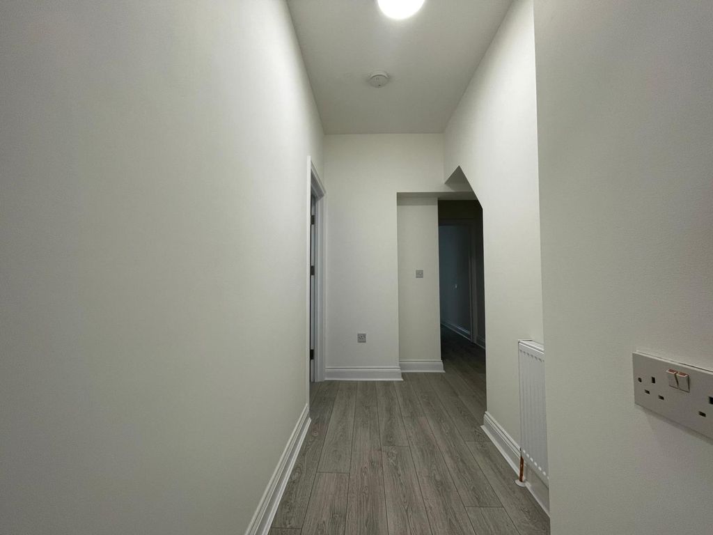 Property photo 3 of 16 Photo 3