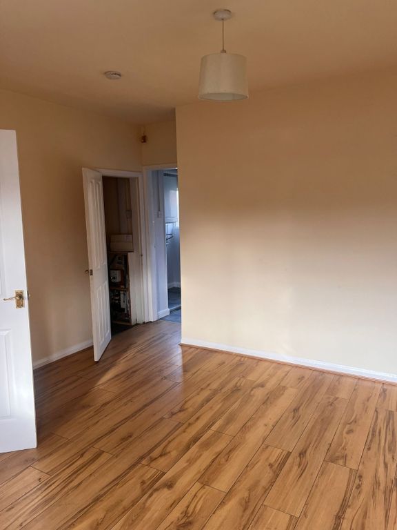 Property photo 3 of 11 Picture No. 25