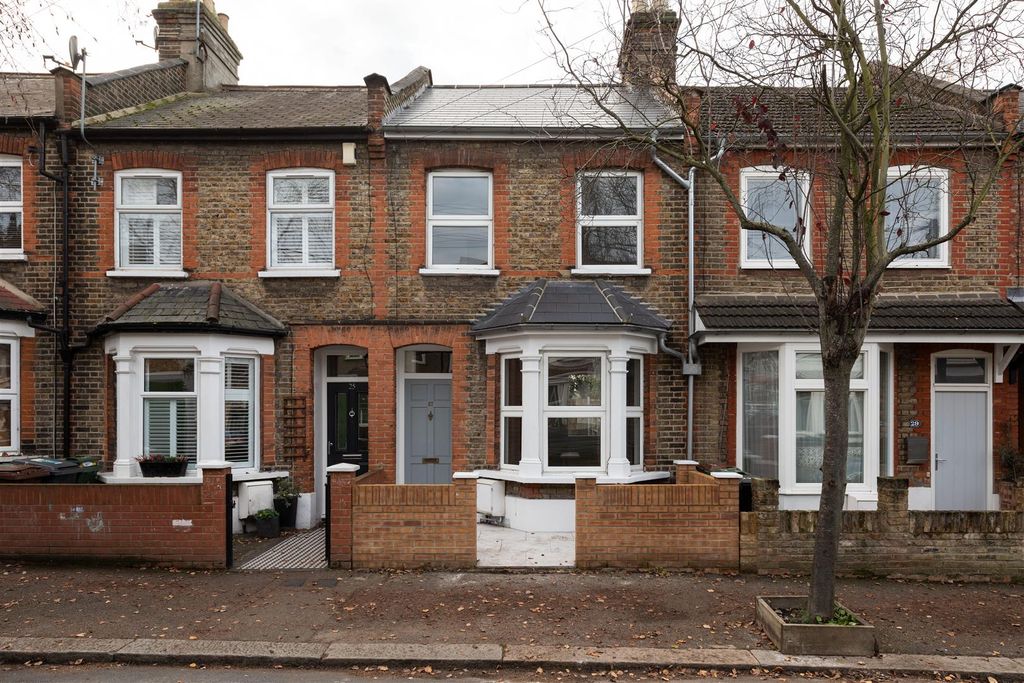Property photo 1 of 22