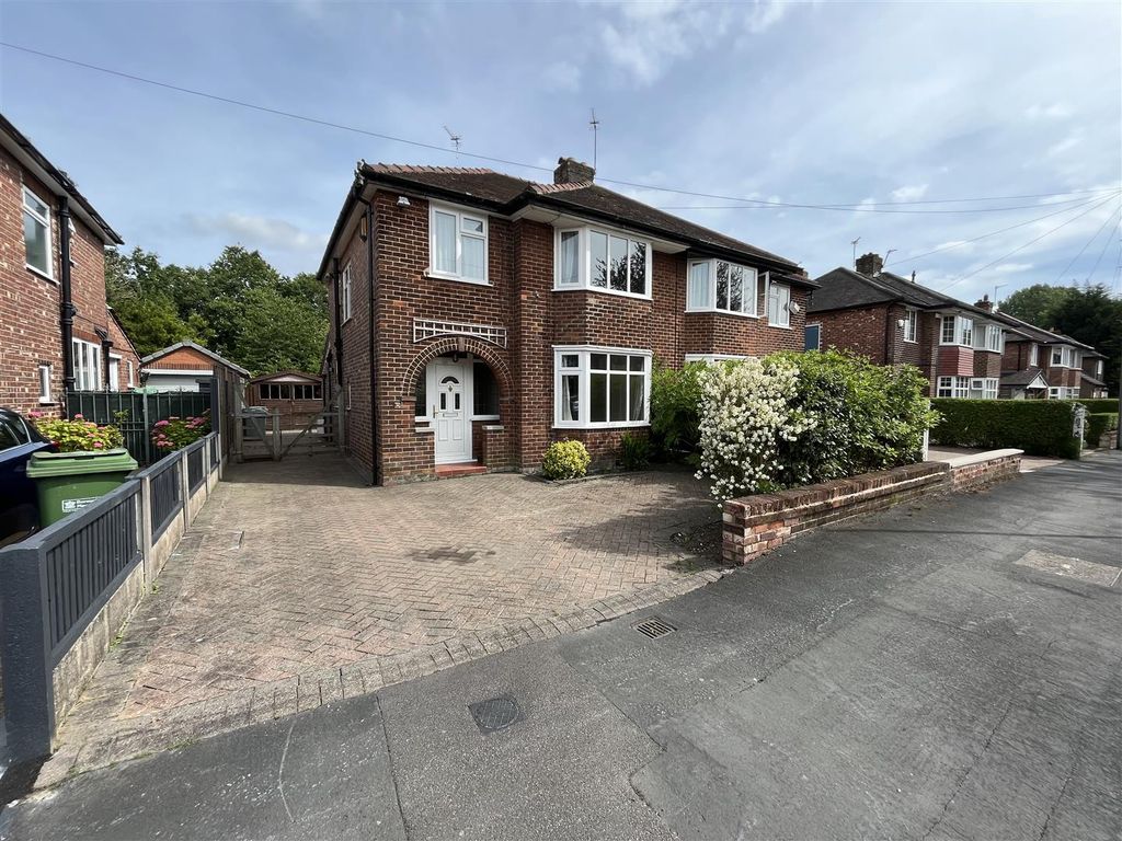 Property photo 2 of 13