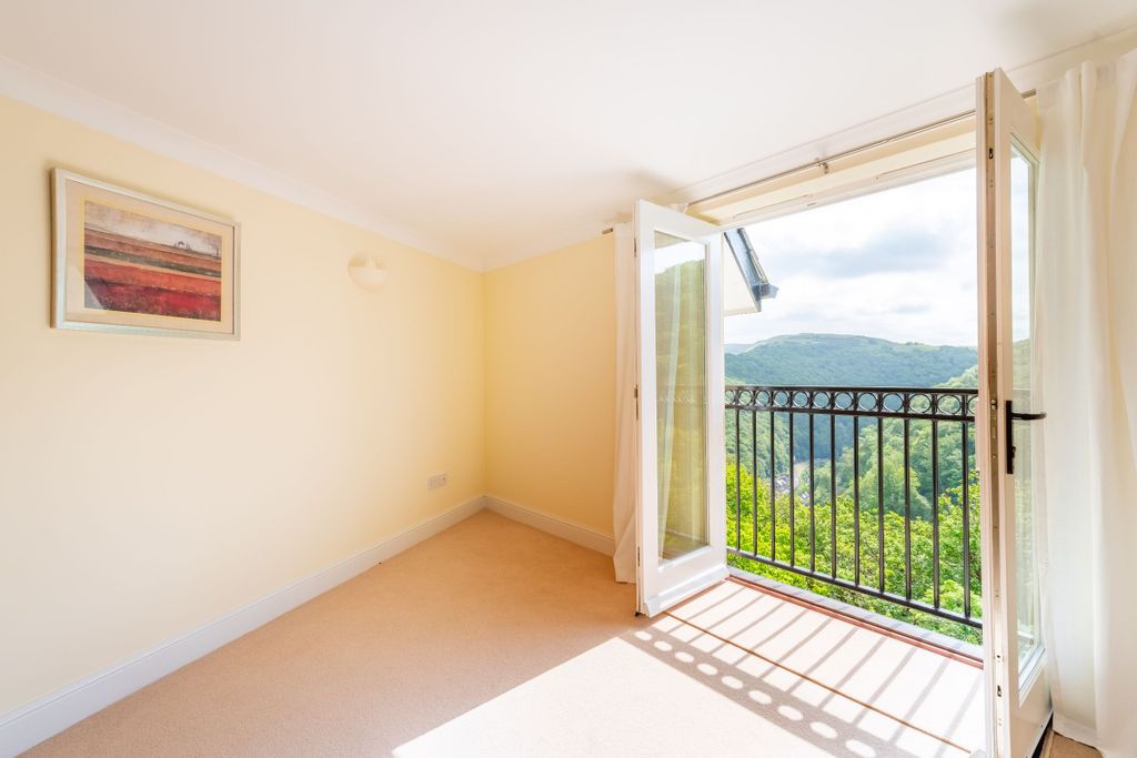 Additional image 8 of 2 bed flat for saleCastle Heights, Lynton EX35