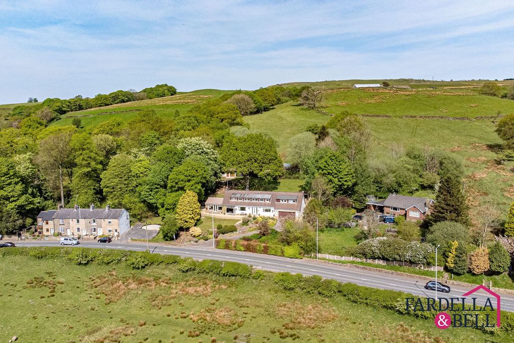 Property photo 2 of 41