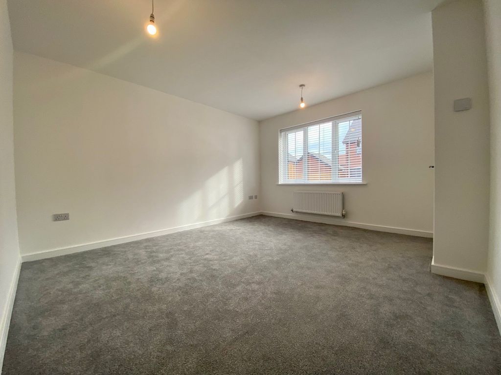 Property photo 2 of 12 Living Room