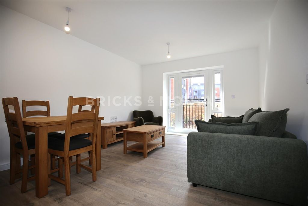Property photo 2 of 9 Img_2582.Jpg