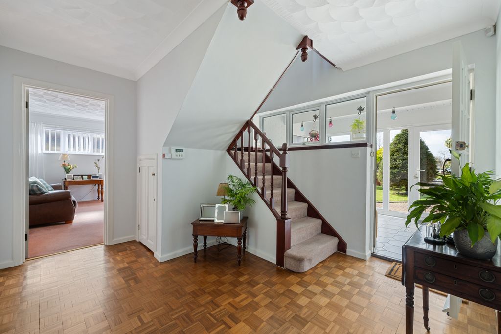 Property photo 3 of 23