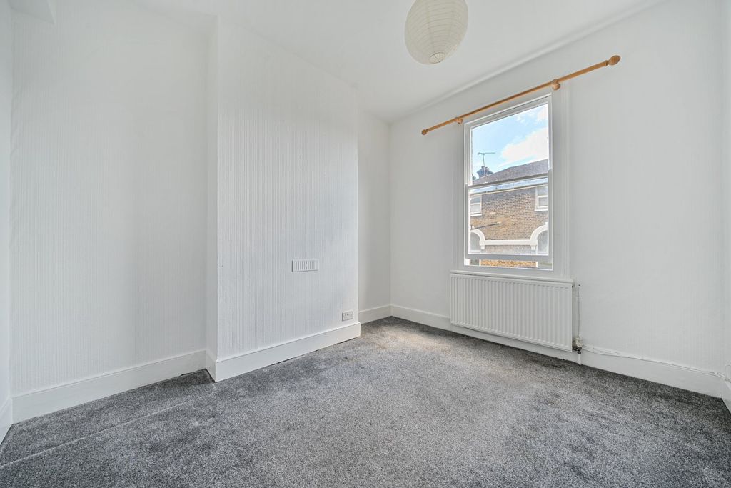 Property photo 1 of 12 Picture No. 14