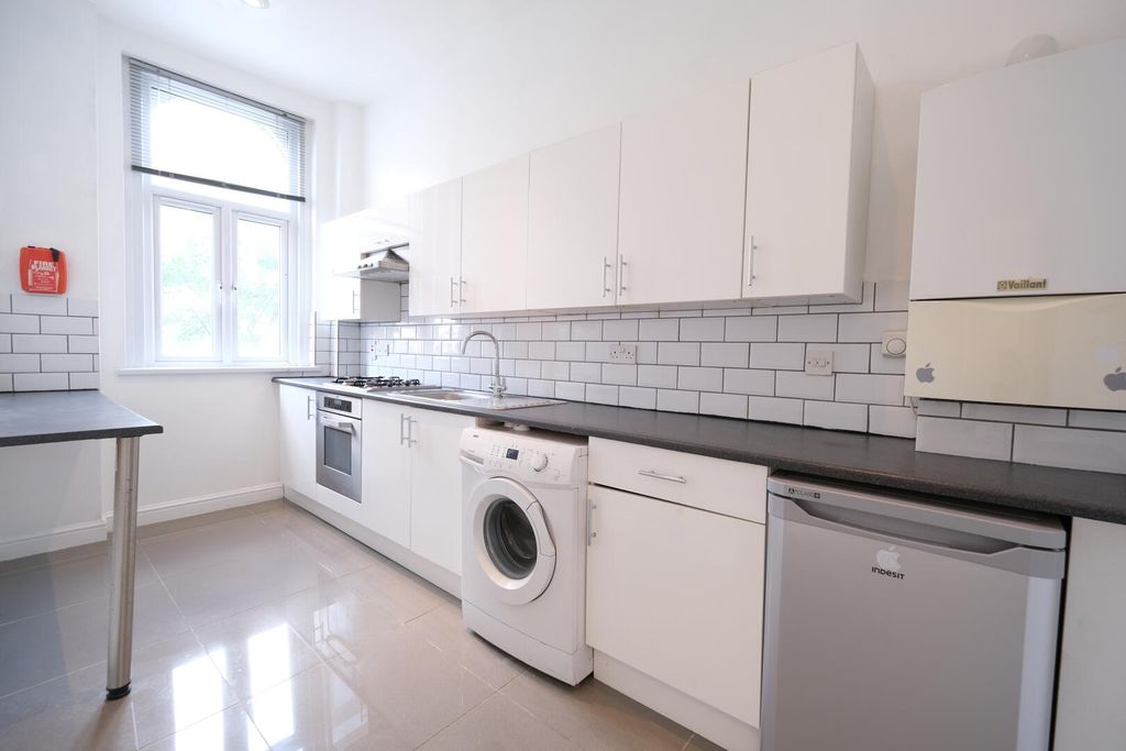 Property photo 1 of 12 Kitchen