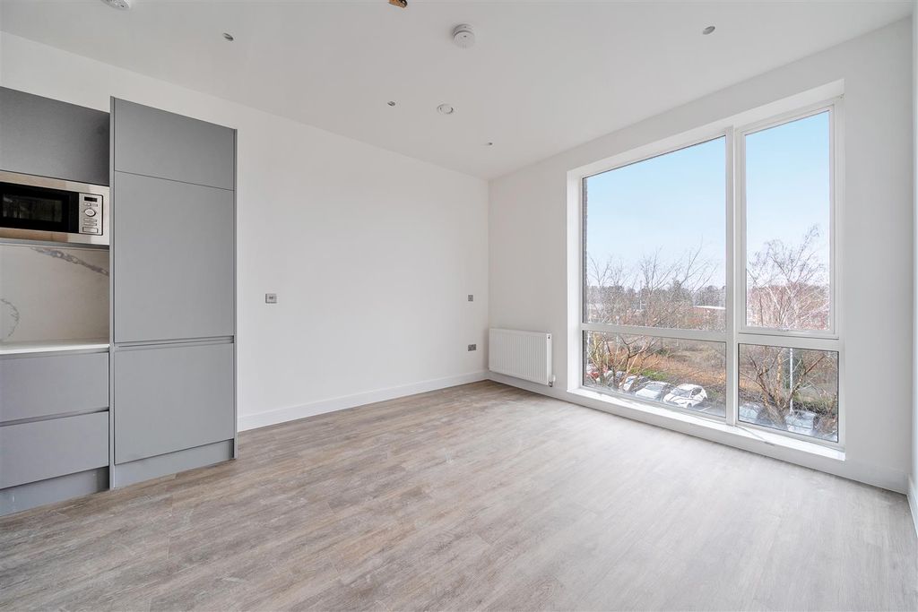 Property photo 2 of 30 1396527-15-6964Cbbcac89E.Jpg