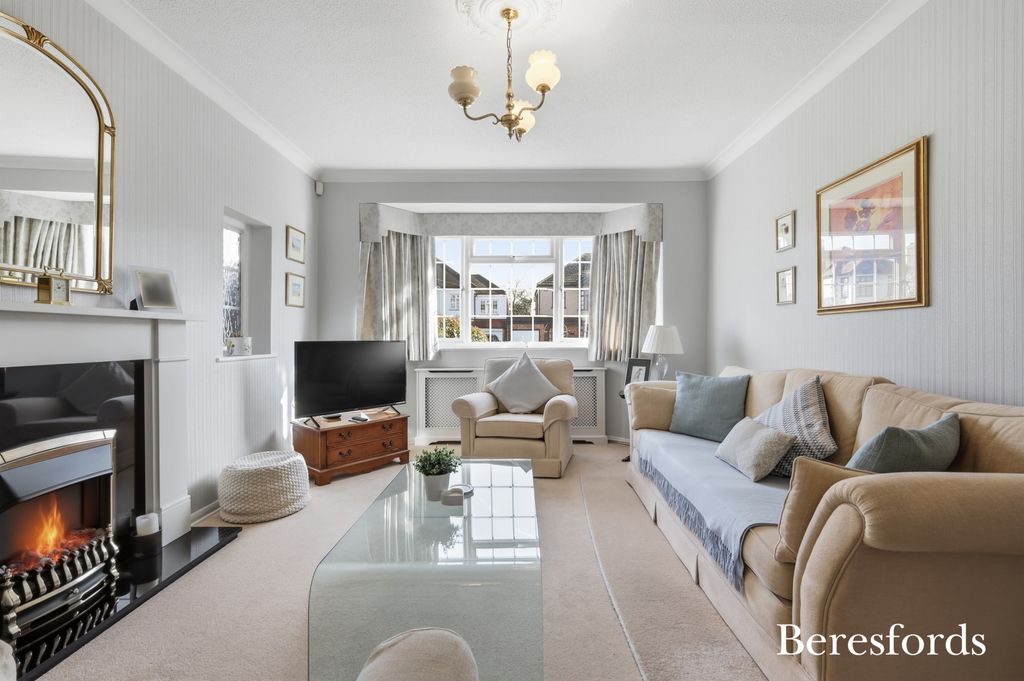 Property photo 2 of 32 Picture No. 07