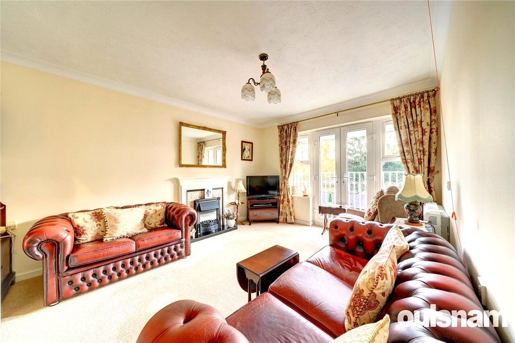 Property photo 2 of 18 Picture No. 17
