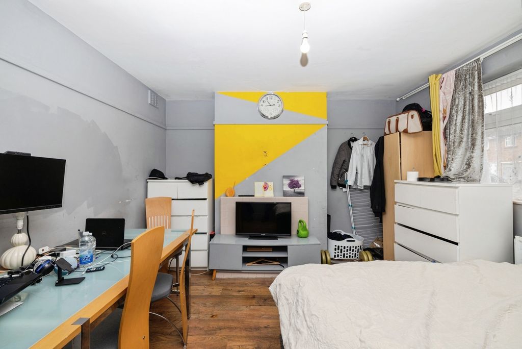 Property photo 2 of 15 Pbox-Img.Jpg