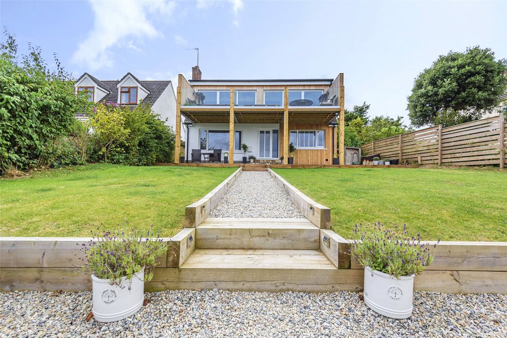 Property photo 1 of 31 External