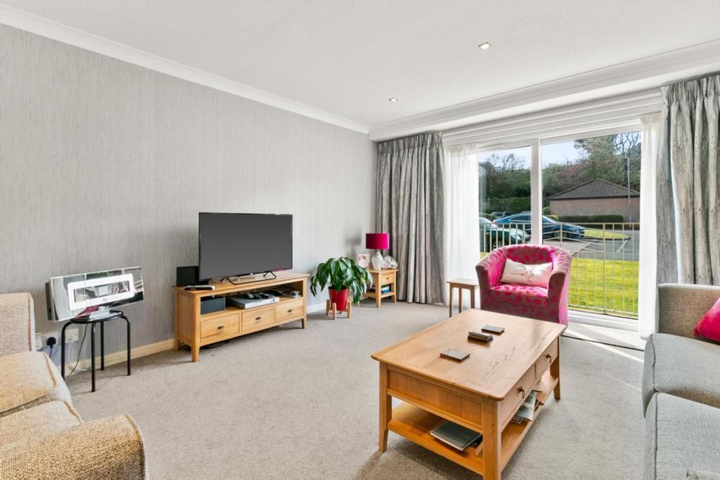 Property photo 2 of 25